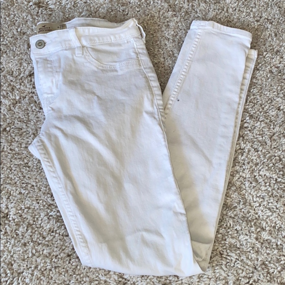 White Hollister Super Skinny Jean